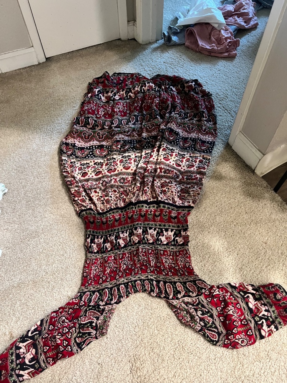Clothes - Picture 4 of 16